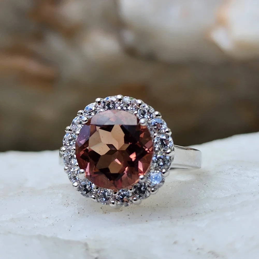 Solid Sterling 925 Silver Elegant Ring Alexandrite Stone White Topaz Crystals